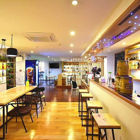 Ease Hostel Γκουιλίν Εξωτερικό φωτογραφία